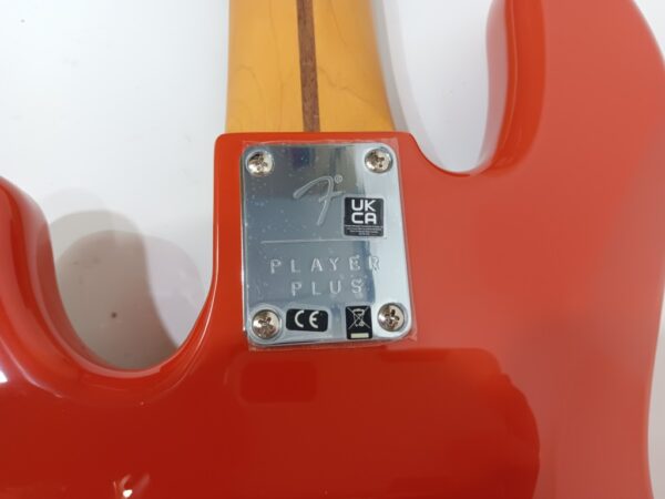 Fender Player Plus Jazz Bass V ( Alder body, Maple neck, 5-string, Active) Guitars